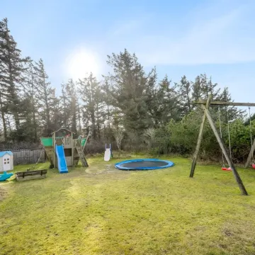 "Sissan" - 900m from the Sea