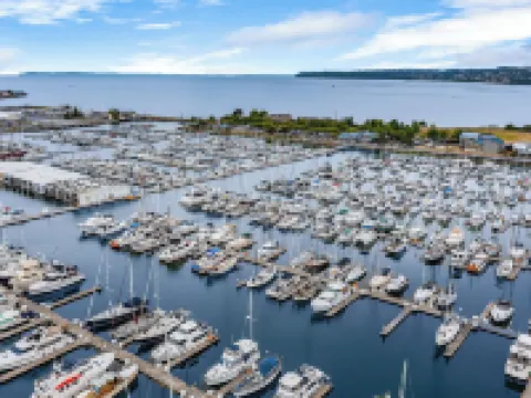 ホロウ ファーン リトリート ブレインのホテル