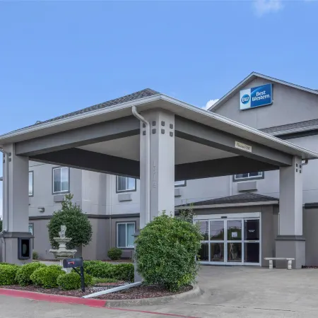 Best Western Limestone Inn Suites