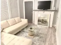 Beautiful 1B/1B in Southwest Atlanta.