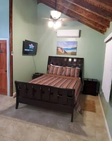 Maryville Studio Отели в г. Тату