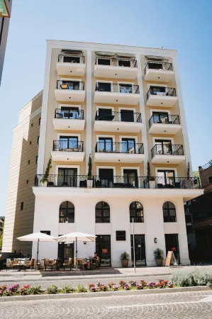 Kondo Hotel Allure Отели в г. Будва