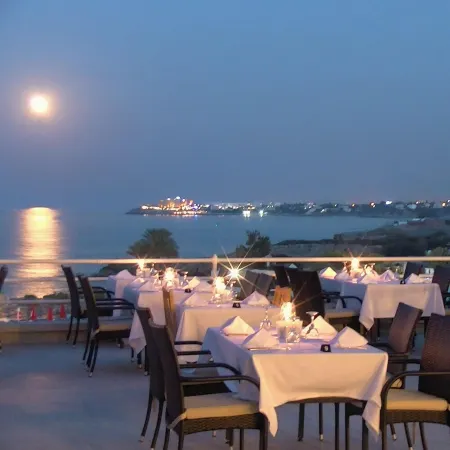 Denizkizi Hotel Отели в г. Lapithos