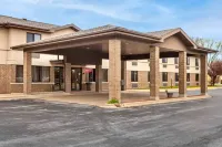 Econo Lodge Inn & Suites