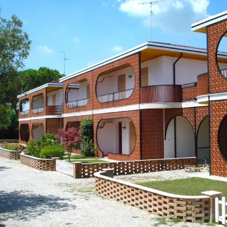 Villa in Caorle with Pool near Beach