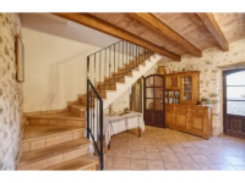 Country House Mallorca with Pool & Views Hoteles en Búger