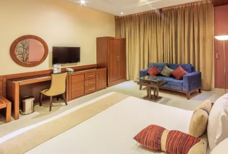 Al Muhaidb Residence Al Jawazat 1 Отели рядом со станцией Железнодорожная станция Эр-Рияда