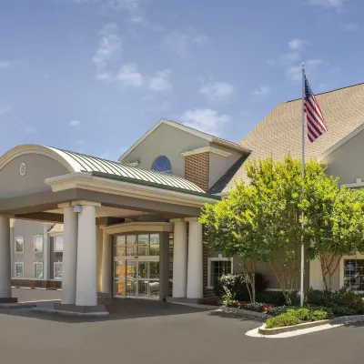 Holiday Inn Express & Suites ANNAPOLIS by IHG Hotels near Naval Academy Museum