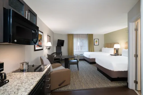 Candlewood Suites HOPEWELL - FORT GREGG ADAMS by IHG - 駐車場