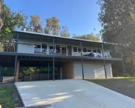 Perfect Location on the Water's Edge オーボストのホテル