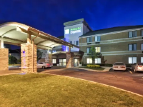 Holiday Inn Express ROMULUS / DETROIT AIRPORT by IHG Hotels in Romulus