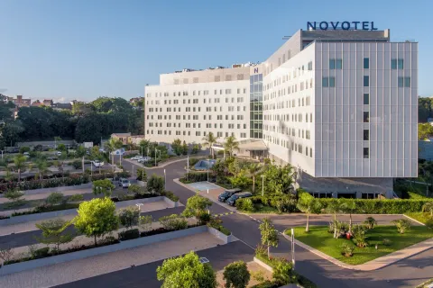 安塔那那利佛諾富特會議與水療飯店