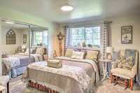 Lakeview Lodge w/ Spacious Yard: Families Welcome - 3-Star