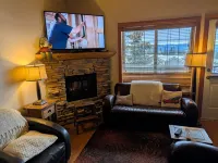 Cozy 3 bedroom townhouse in Happy Valley.  Dog friendly! - 3-Star