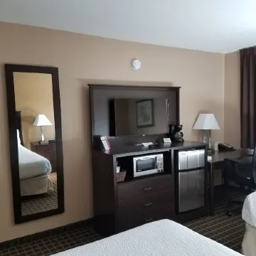Americas Best Value Inn and Suites Bismarck