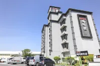 Boseong White House - Parkplatz