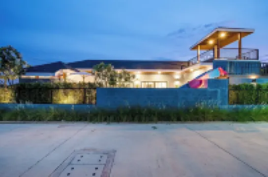 Breeze Casa Private Pool Villas