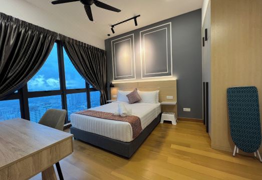 The Colony Interior