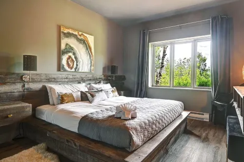 120 Algonquin Unit 7 Hotels in Val-des-Lacs