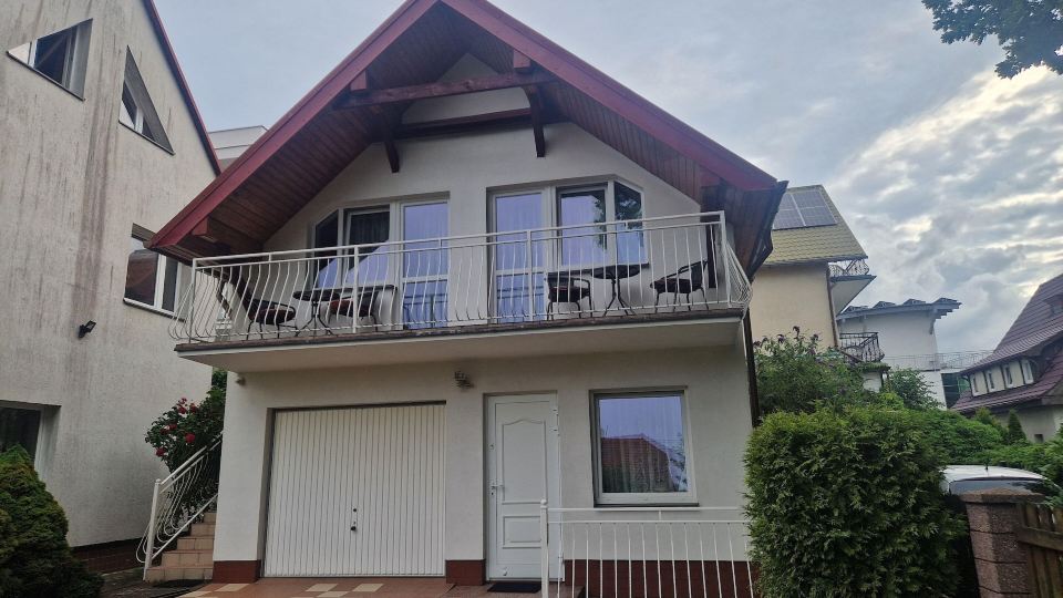 Comfortable double room by the promenade