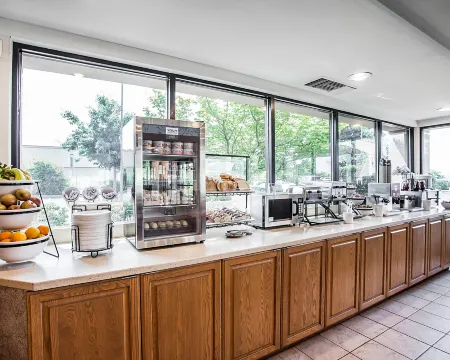 Comfort Inn Bellingham Отели рядом с достопримечательностью «Structures Brewing»