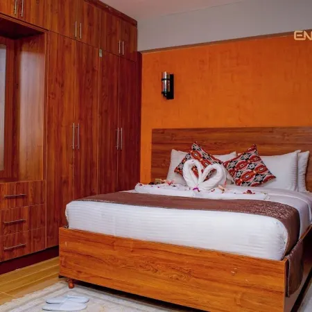 Enkipai Hill Hotel
