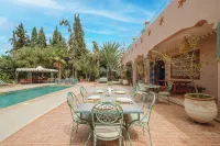 ดาร์ ซาลาห์-เอดดีน โอเอซิส พูล & สปา