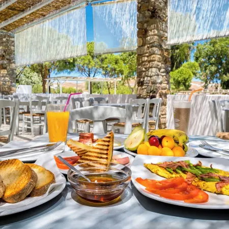 Coralli Seaside Resort