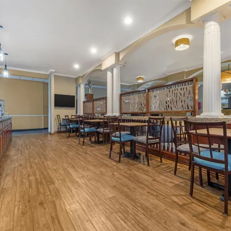 Best Western Plus Shamrock Inn Suites