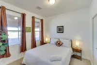 Eloy Retreat w/ Pool Access + Central A/C! - appartements de vacances