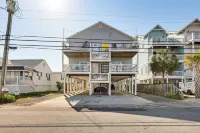 Carolina Beach Condo with Deck Steps to Shore! - Spa