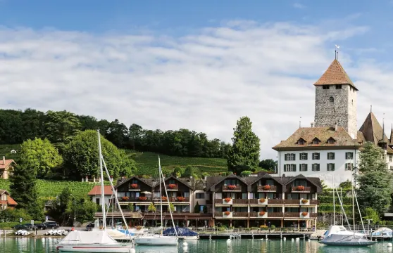 西格騰碼頭酒店及餐廳