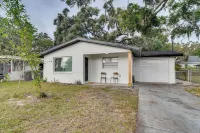 Walk to Restaurants: Home w/ Yard in Safety Harbor - Wifi