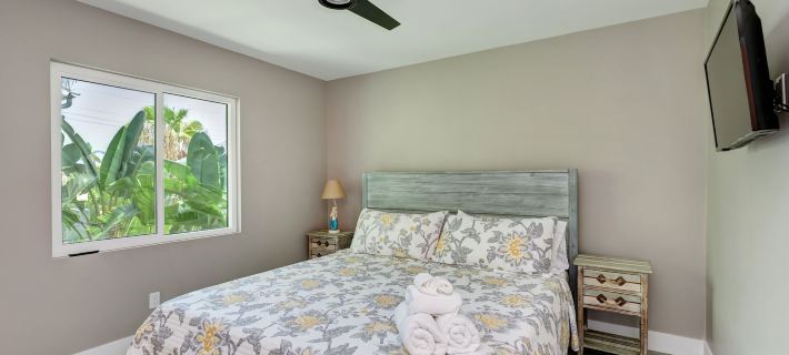 Ami Gulf Lookout-Views of the Gulf from Every Room-Rooftop Terrace Hotels in Bradenton Beach