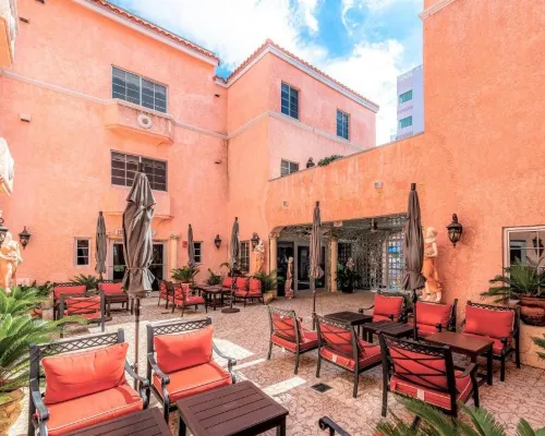 Secret Garden Area Publik Photos
