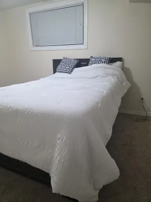 Cozy & Stylish One Bedroom Suite @ Harbor Landing โรงแรมใน