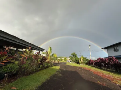 Rainbow Hale Unit 4, a Blend of Hawaiian-Style Charm and Comfort