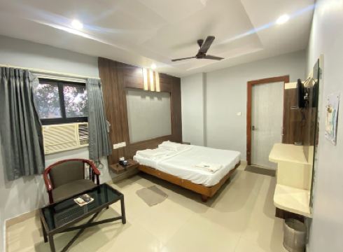 Hotel Raj Residency