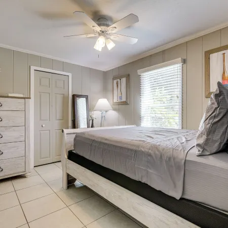 3 Mi to Jensen Beach: Pet-friendly Getaway w/ Yard