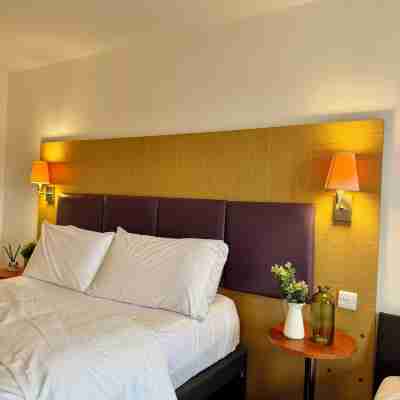 Premier Nights Standish Rooms