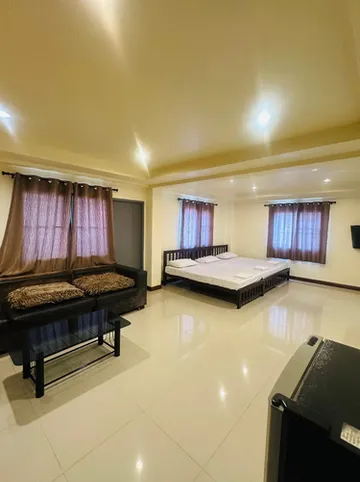 รูปภาพของPakchong Town Hotel