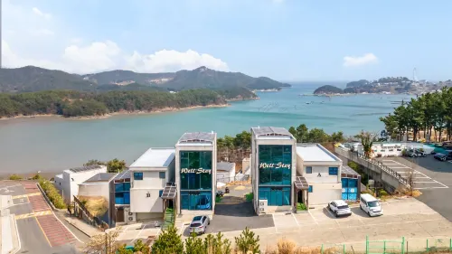 Yeosu Wellstay Pool Villa