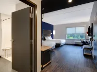 Tru by Hilton Columbia Greystone Hotels near Trustus Theatre