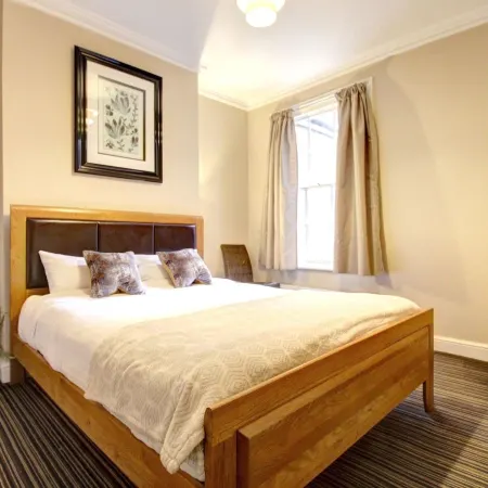Chester Apartments