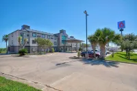 Motel 6 Harlingen, TX