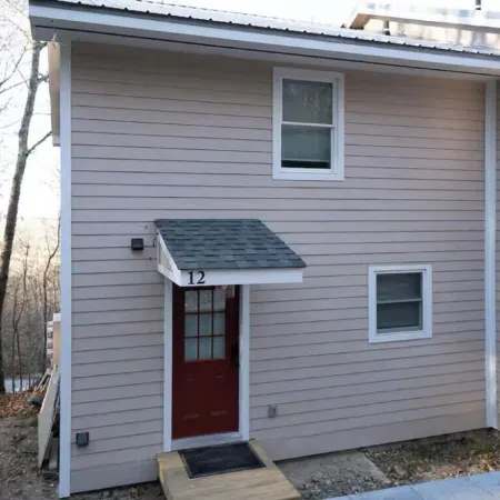 Charming townhome with 2 master suites, WiFi, AC in tranquil Sugar Mountain