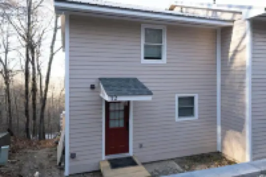 Charming townhome with 2 master suites, WiFi, AC in tranquil Sugar Mountain