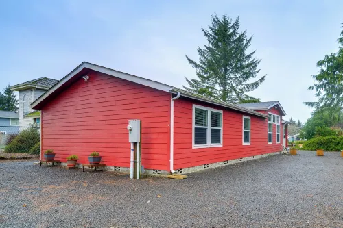 Ocean Shores Retreat w/ Porch & Canal Views! - Pet friendly