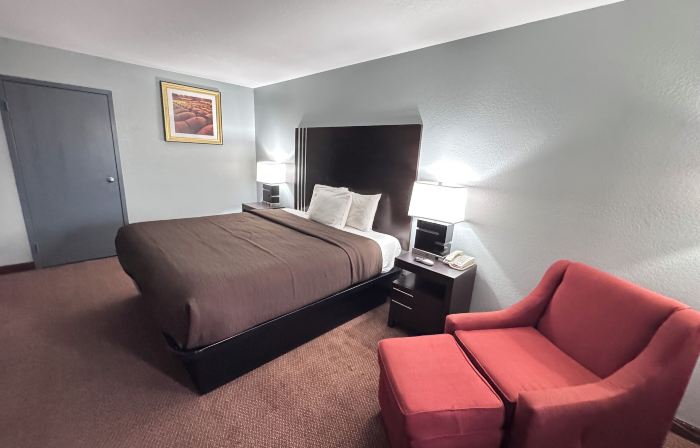 Owensville Inn