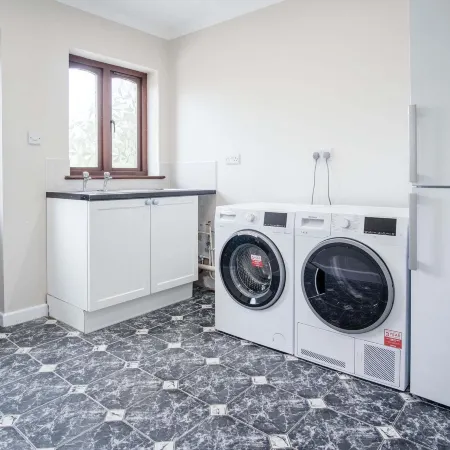 Springfield Lodge - 3 Bedroom Home - Princes Gate